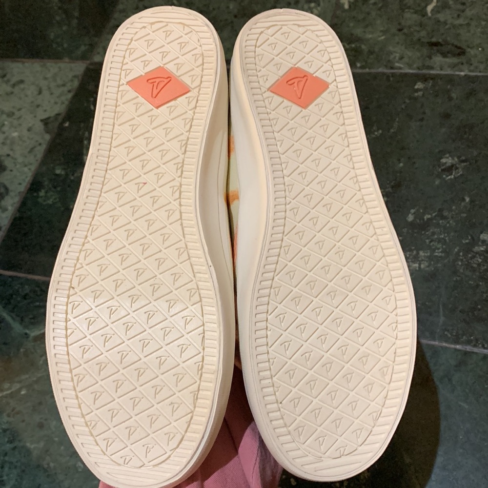 NWOT womens size 7.5 Sperry Crest slip on sneakers - Picture 4 of 4